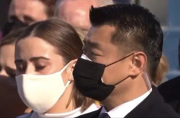 三亚明星保镖如何应对粉丝围堵？