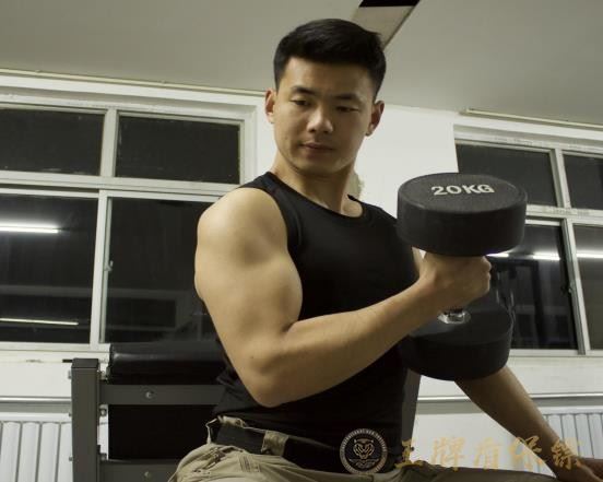 保镖真的会拼命吗？职业保镖的职责与底线分析
